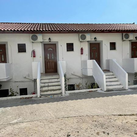 Yannis Apartments Барбати Екстериор снимка