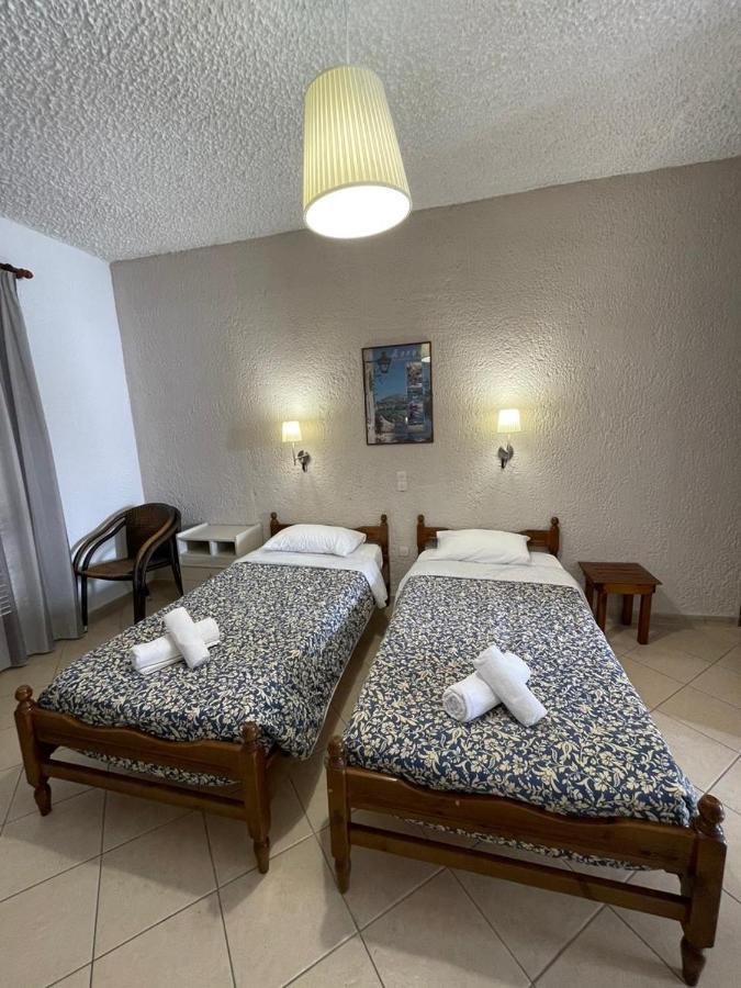 Yannis Apartments Барбати Екстериор снимка