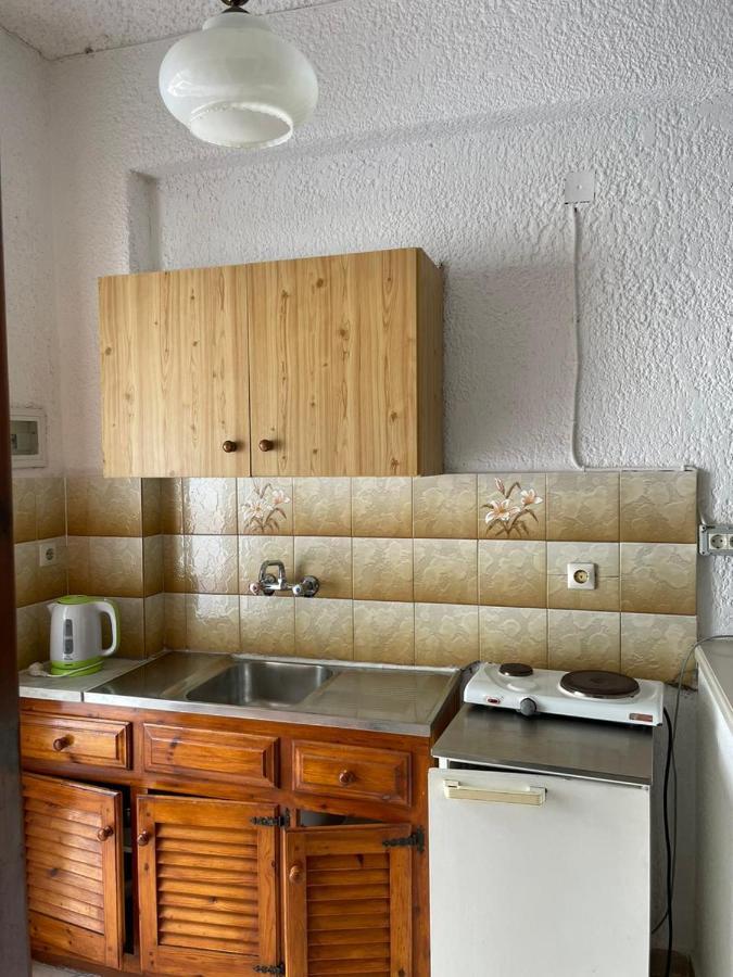 Yannis Apartments Барбати Екстериор снимка