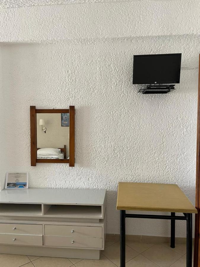 Yannis Apartments Барбати Екстериор снимка